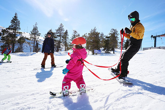 cropattu kid_on_snowboard_ruka_ski_resort.jpg